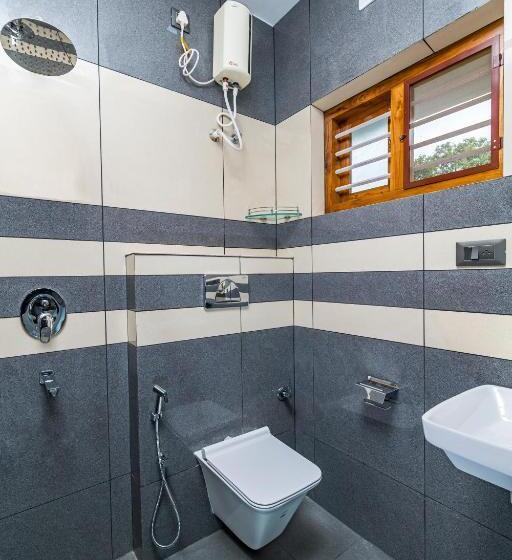 פנסיון Rams Guest House Meadows Near Lulu Mall & Kims Hospital