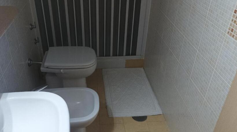 ペンション Sapri Holidays