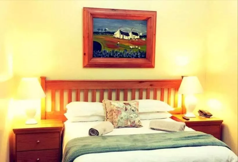 Majatalo Tom S Place Guest House