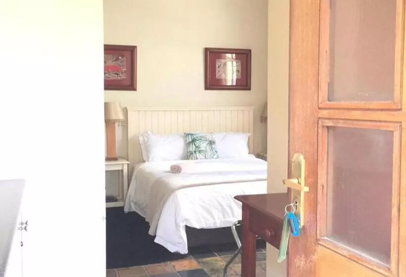 Majatalo Tom S Place Guest House