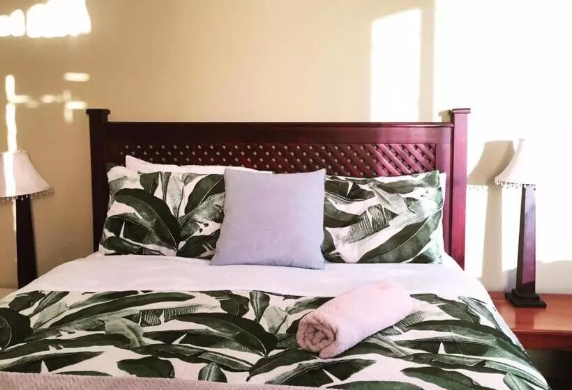 Majatalo Tom S Place Guest House