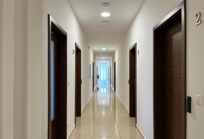 펜션 Ubytovanie Pod Bielymi Karpatmi