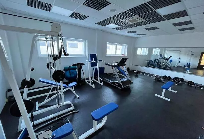 ペンション Ubytovanie Pod Bielymi Karpatmi