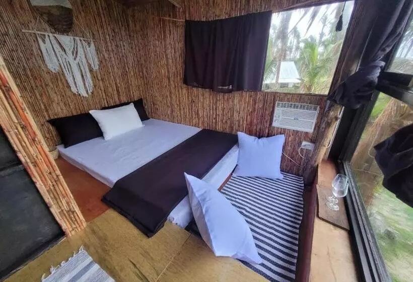 هاستل Tarzan S House