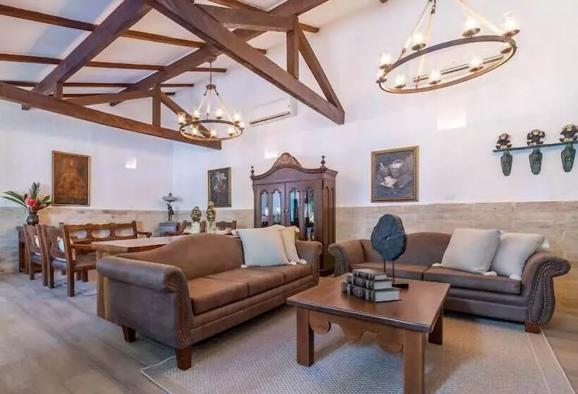 Casa Cedrela Hotel Boutique