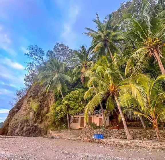 Coco Cavana Resort