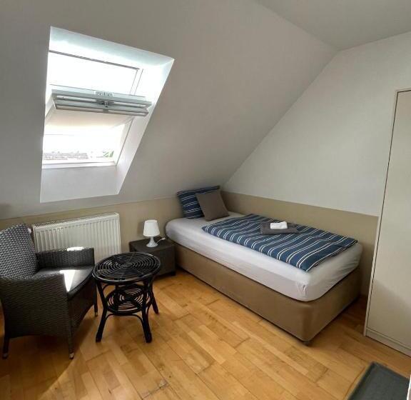 호텔 Einzelzimmer Mit Bad 14