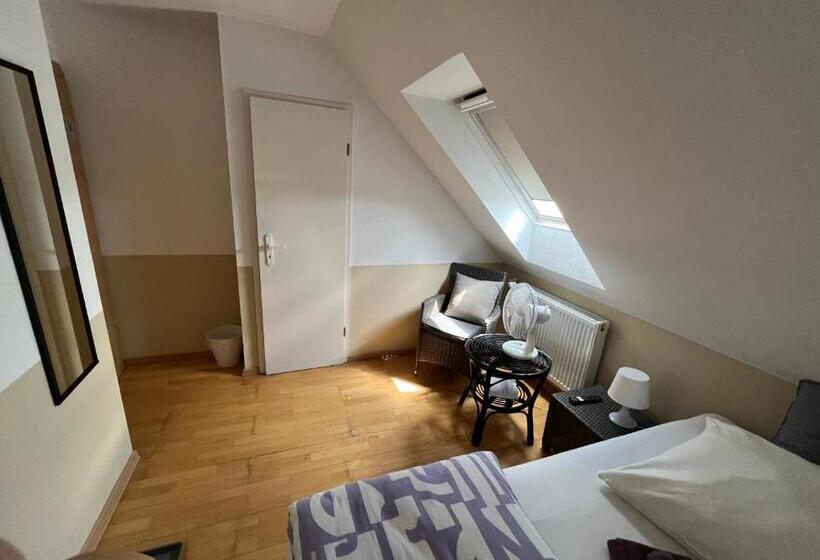 호텔 Einzelzimmer Mit Bad 14