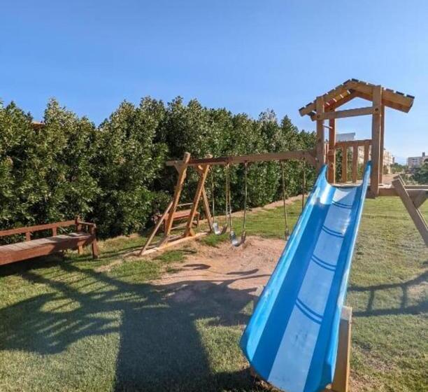 هتل Fox House Beach Resort & Spa El Gouna