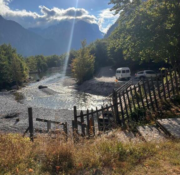 هتل Guesthouse Arben Selimaj