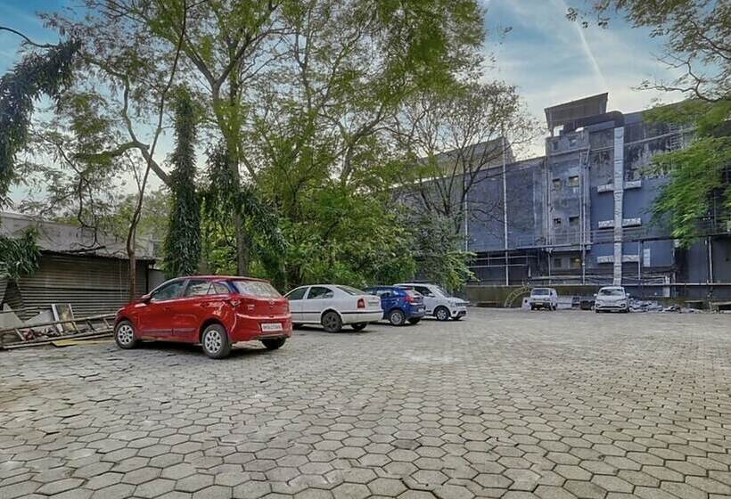 בית מלון כפרי Kanchan Tilak