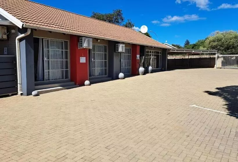 Majatalo Chrisserus Guest Rooms