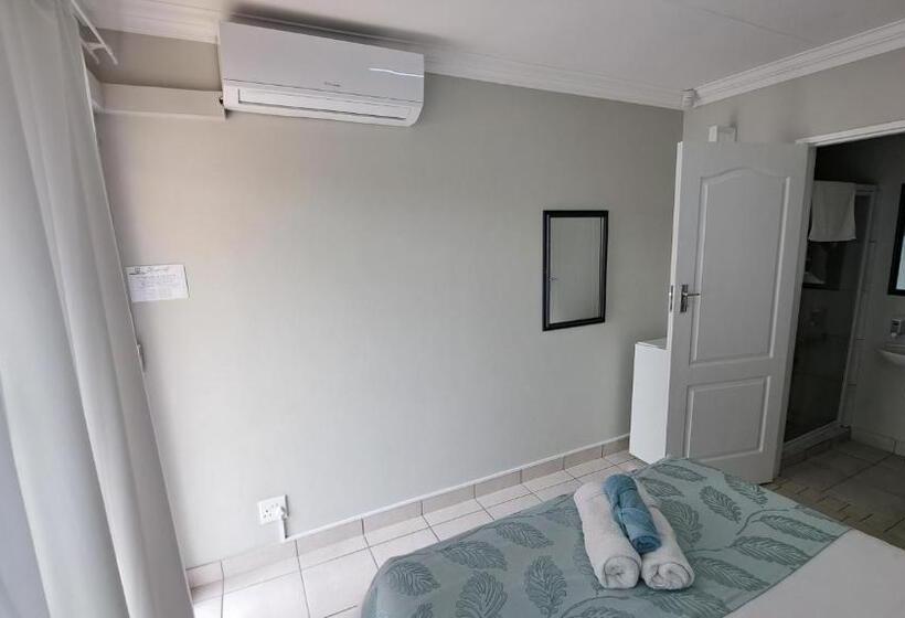 بنسيون Chrisserus Guest Rooms