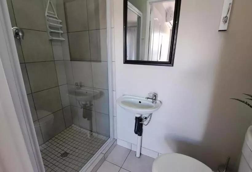 Majatalo Chrisserus Guest Rooms