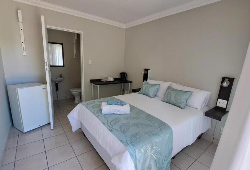 بنسيون Chrisserus Guest Rooms