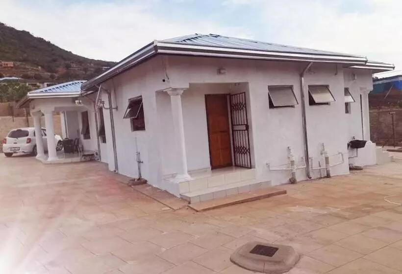 ペンション Jmd And Fivhilini Guest House