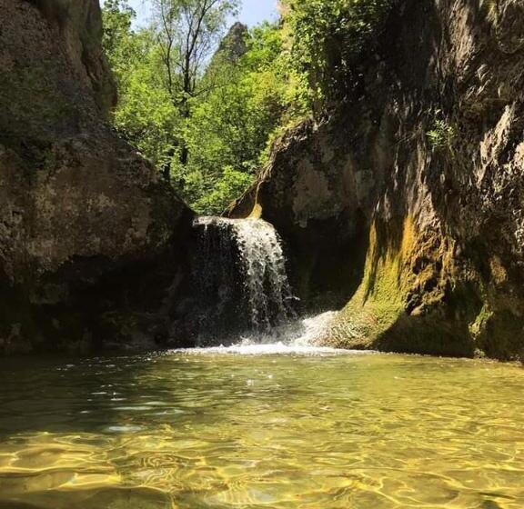 پانسیون Prenoćište Stojadinović