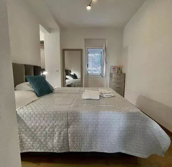 ペンション Strenia Rooms