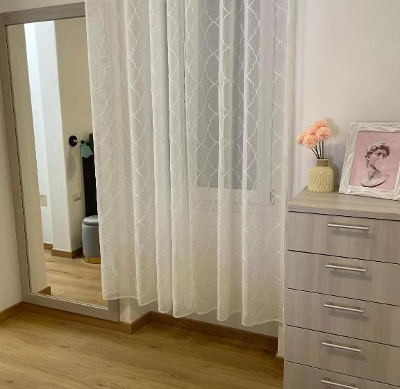 بنسيون Strenia Rooms