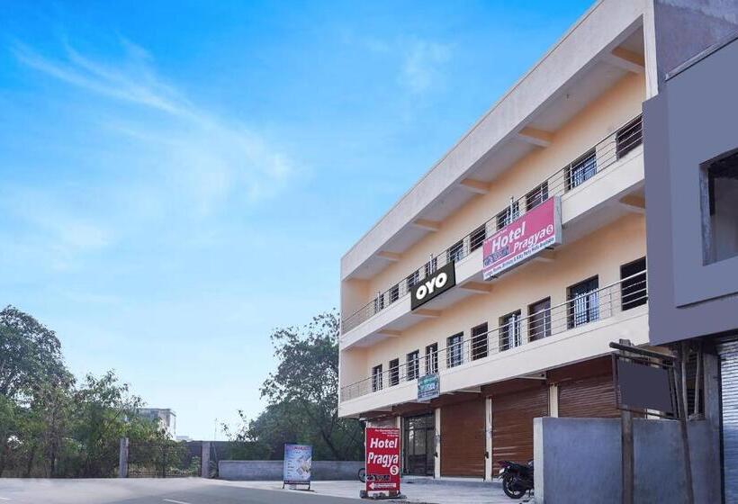 Spot On Hotel Pragya 5