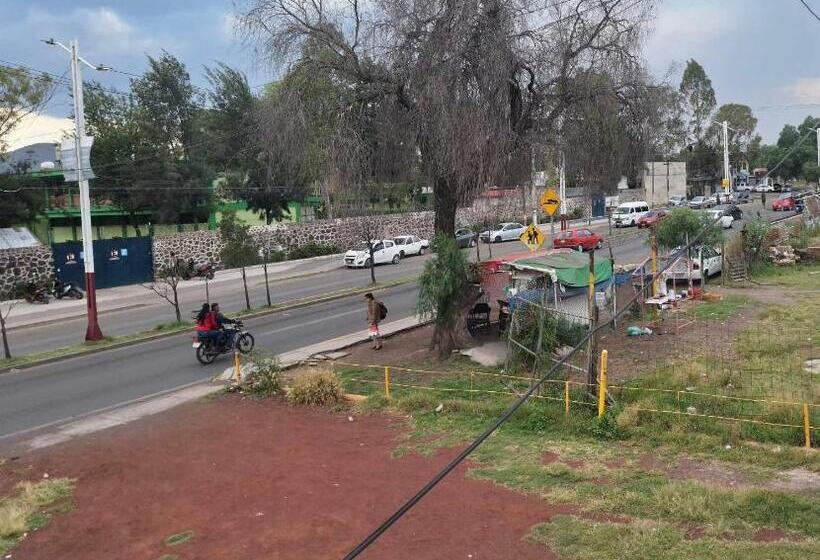 هاستل Cuartos En Pie De Carretera