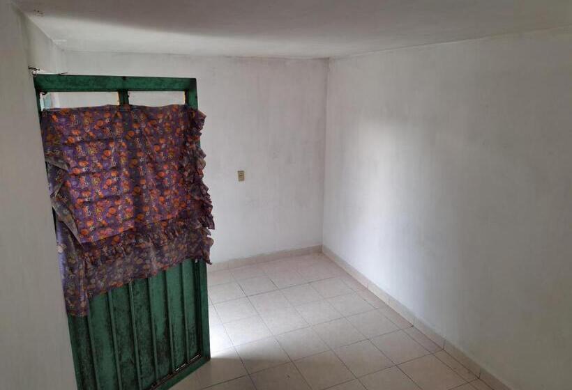 هاستل Cuartos En Pie De Carretera