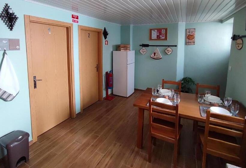 민박 Casa Das Escadinhas