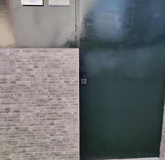 민박 Casa Das Escadinhas