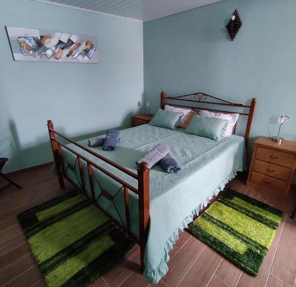 민박 Casa Das Escadinhas