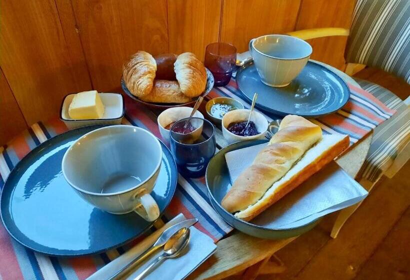 تختخواب و صبحانه Pierres Et Jardins