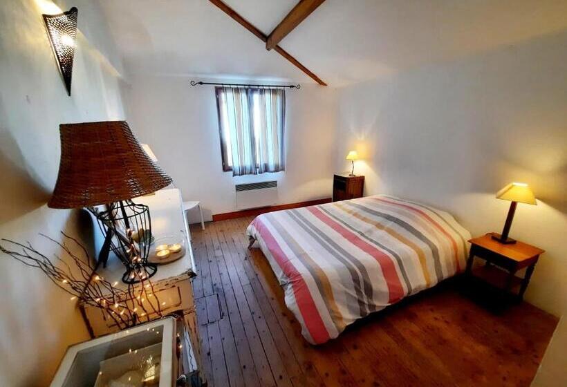 تختخواب و صبحانه Pierres Et Jardins