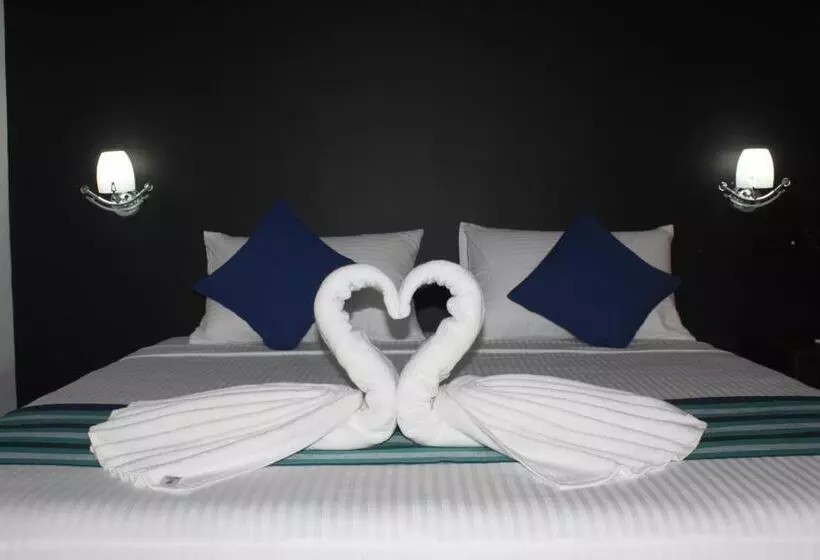 Green Lake View Yala Resort