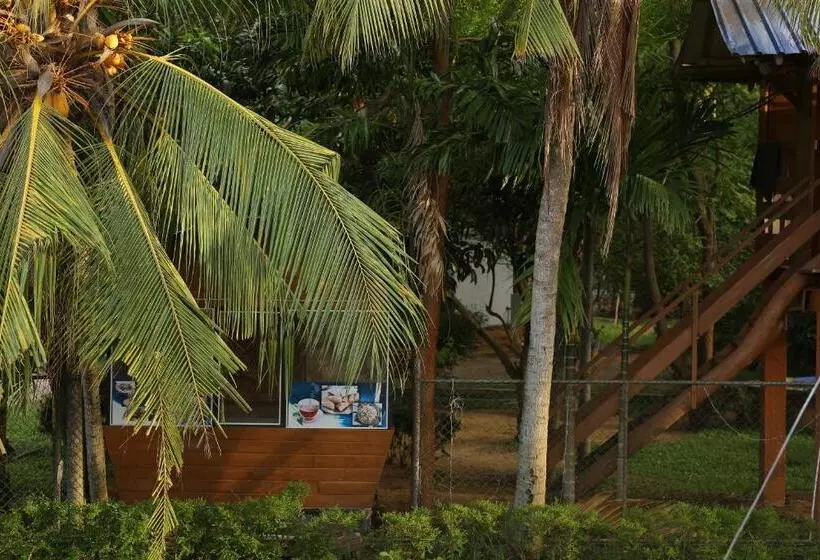 Green Lake View Yala Resort