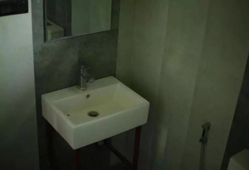 Green Lake View Yala Resort