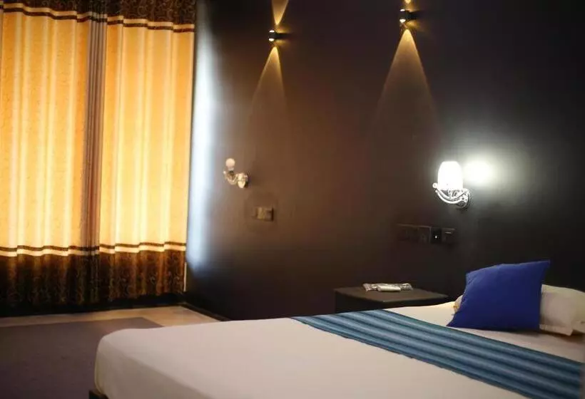 Green Lake View Yala Resort