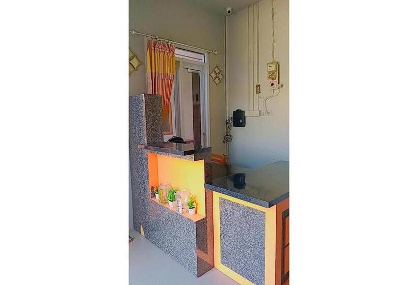 Отель Capital O 93508 Bale Jiwan Mukti Narmada