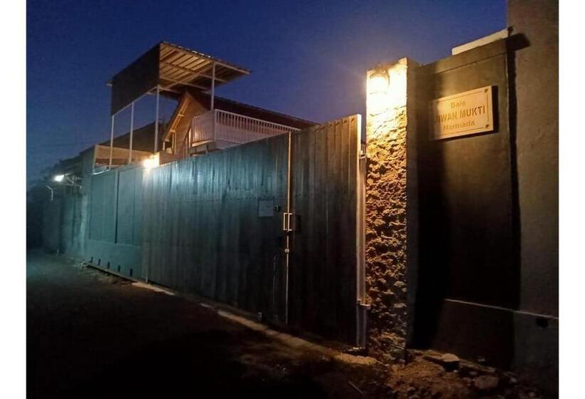 ホテル Capital O 93508 Bale Jiwan Mukti Narmada