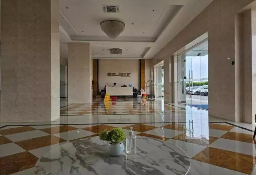 ホテル Capital O 93529 September House