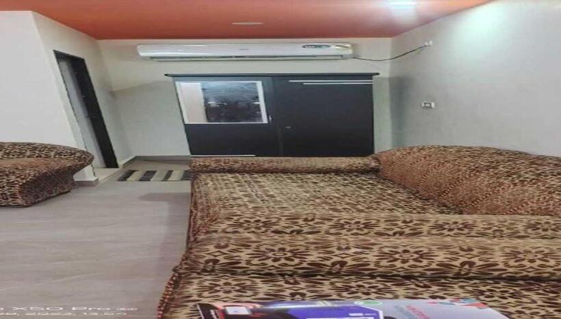 酒店 Oyo Geet Govind Resort And