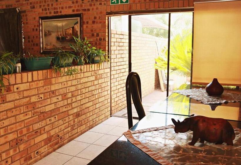 בית מלון כפרי Renosterberg By Klg