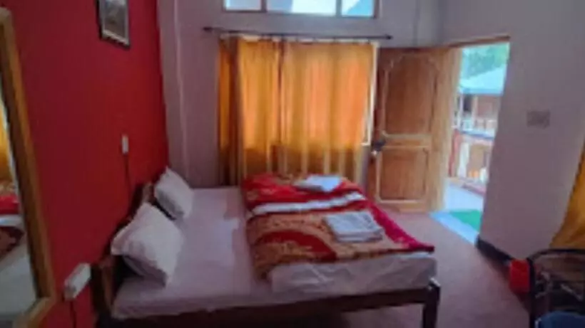 ホテル Shivalik Kitchen Home Stay , Harsil