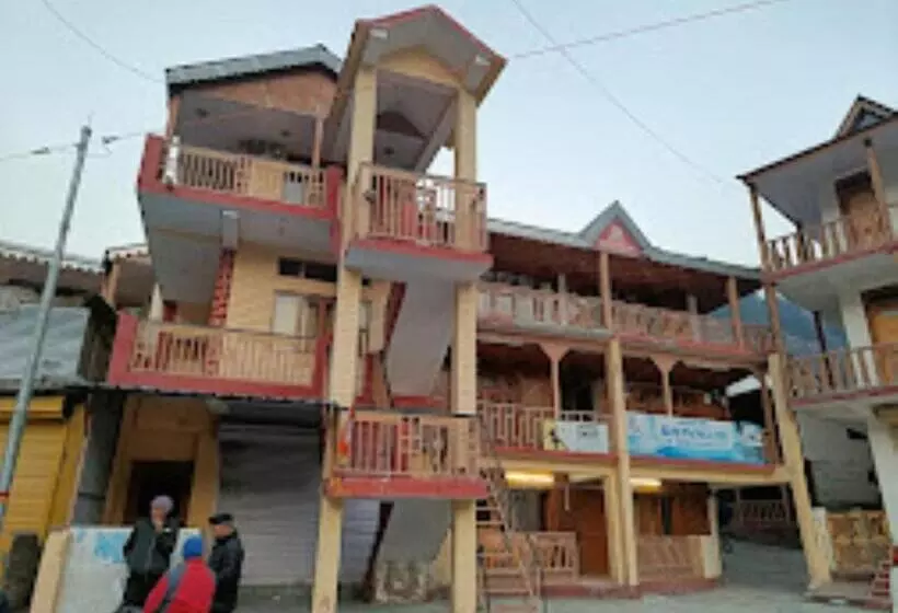 ホテル Shivalik Kitchen Home Stay , Harsil