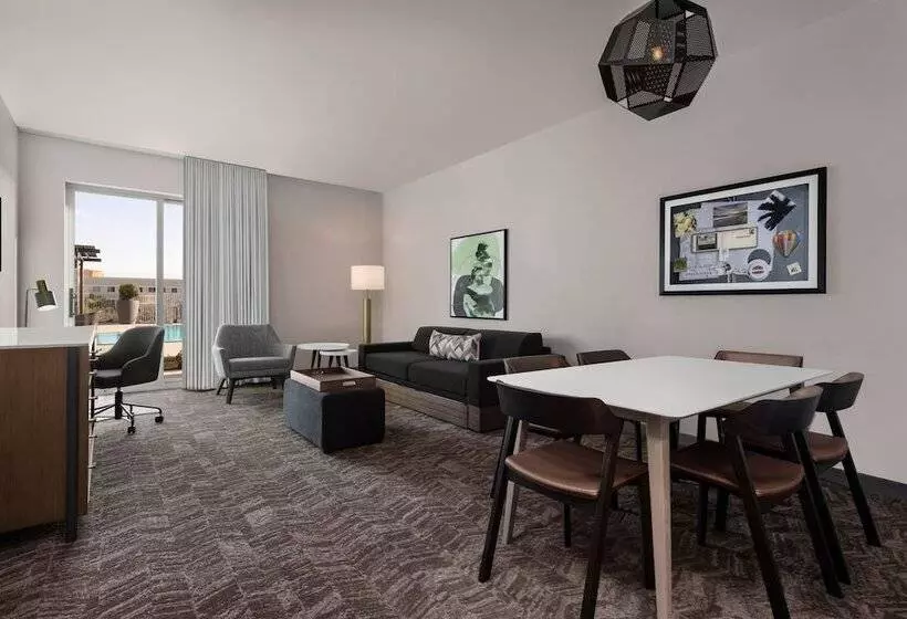 هتل Springhill Suites By Marriott Chula Vista Eastlake