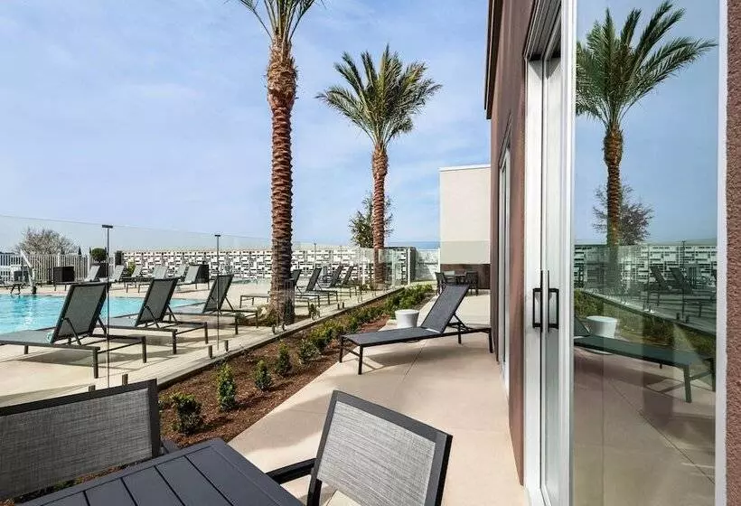 هتل Springhill Suites By Marriott Chula Vista Eastlake