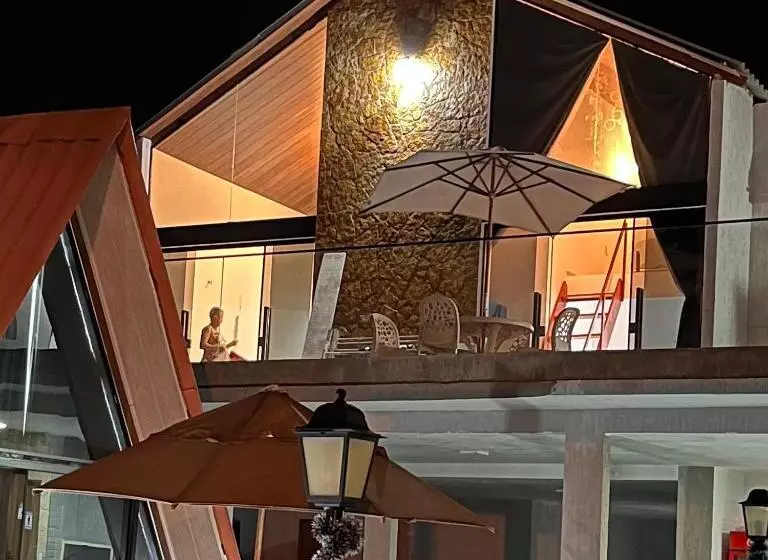 ホテル Villa Suíça, Chalé Mezanino