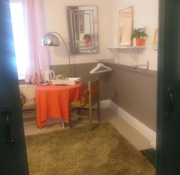 Jesmond B&b Kingsize Ensuite Room 2