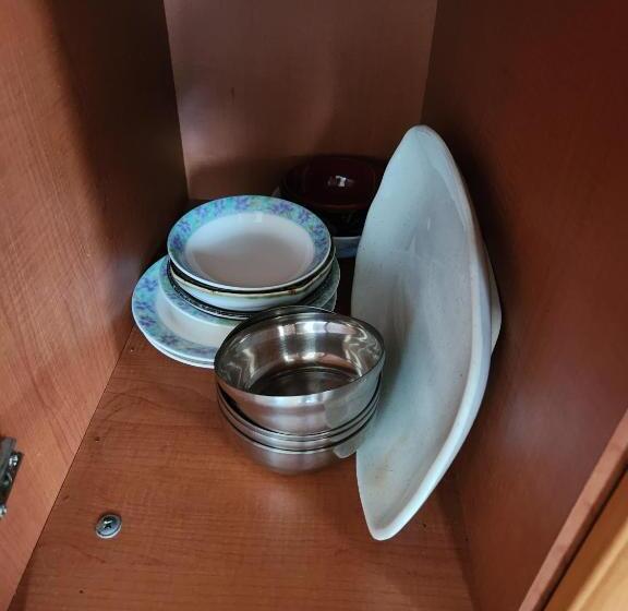 Pensió Bada Village Minbak