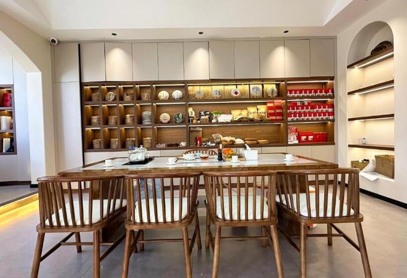 膳宿费 Lijiang Painted Mountain Cloud House Boutique B&b