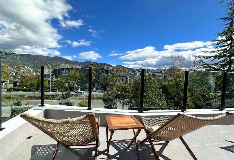 膳宿费 Lijiang Painted Mountain Cloud House Boutique B&b