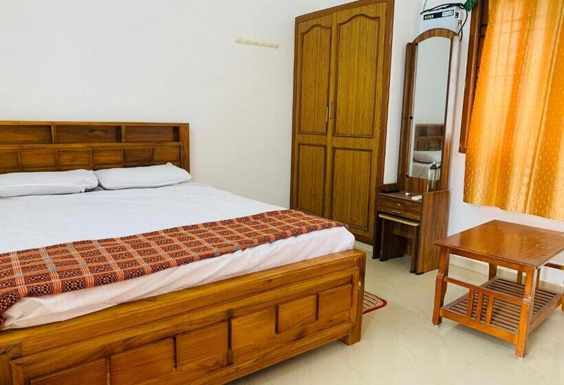 Pension Ramkarthik Villa Guest House